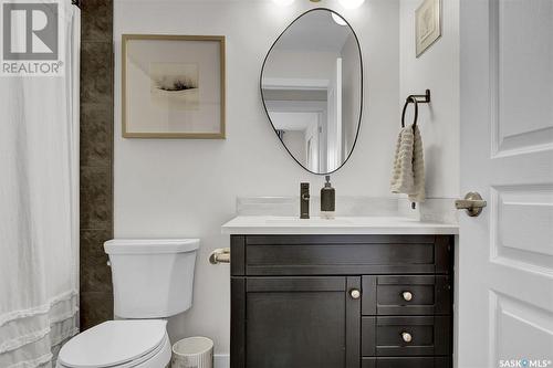 4624 James Hill Road, Regina, SK - Indoor Photo Showing Bathroom