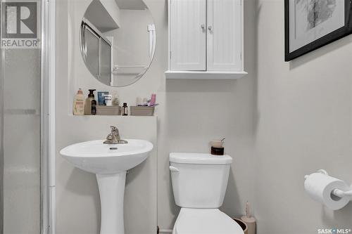 4624 James Hill Road, Regina, SK - Indoor Photo Showing Bathroom