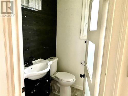 7 Pinetree Road, Glovertown, NL - Indoor Photo Showing Bathroom