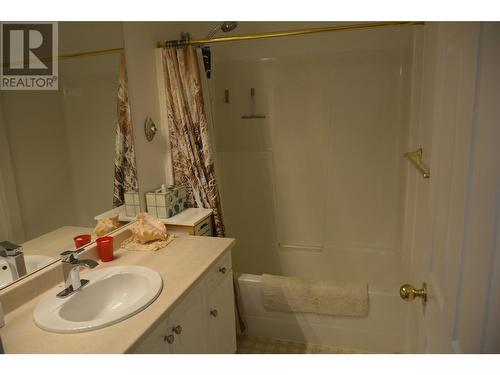 650 Harrington Road Unit# 6, Kamloops, BC - Indoor Photo Showing Bathroom