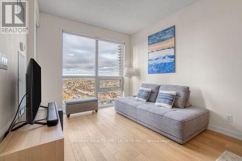 1403 - 510 Curran Place, Mississauga, ON - Indoor Photo Showing Living Room