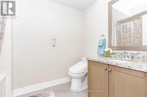 74 - 250 Royalton Common, Oakville, ON - Indoor Photo Showing Bathroom