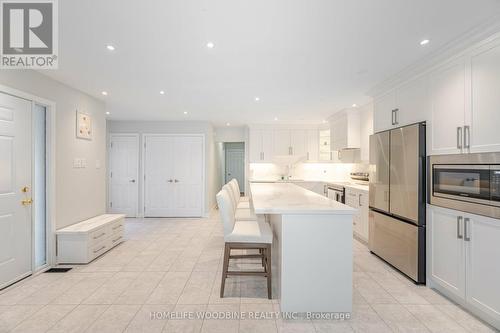 137 Town Line, Orangeville, ON - Indoor Photo Showing Kitchen