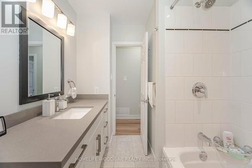 137 Town Line, Orangeville, ON - Indoor Photo Showing Bathroom