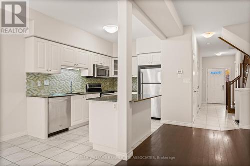 33 - 6 Chestnut Drive, Grimsby, ON - Indoor Photo Showing Kitchen