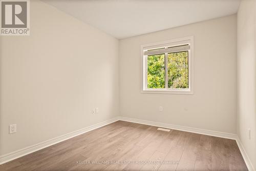 33 - 6 Chestnut Drive, Grimsby, ON - Indoor Photo Showing Other Room