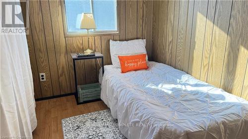 #16 - 43969 Highway 3, Wainfleet, ON - Indoor Photo Showing Bedroom