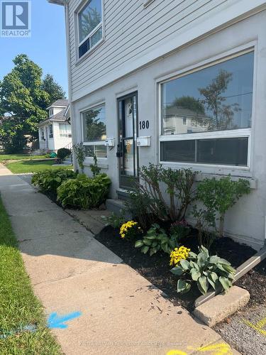 180 Pine Street S, Thorold, ON - Outdoor