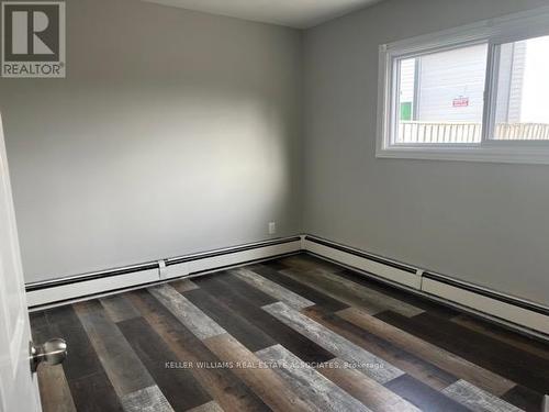 180 Pine Street S, Thorold, ON - Indoor Photo Showing Other Room