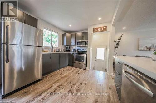 641 Niagara Street, St. Catharines, ON - Indoor Photo Showing Kitchen With Stainless Steel Kitchen