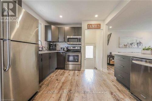 641 Niagara Street, St. Catharines, ON - Indoor Photo Showing Kitchen With Stainless Steel Kitchen