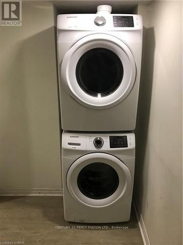 641 Niagara Street, St. Catharines, ON - Indoor Photo Showing Laundry Room