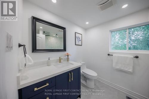 198 O'Reilly Lane, Kawartha Lakes, ON - Indoor Photo Showing Bathroom