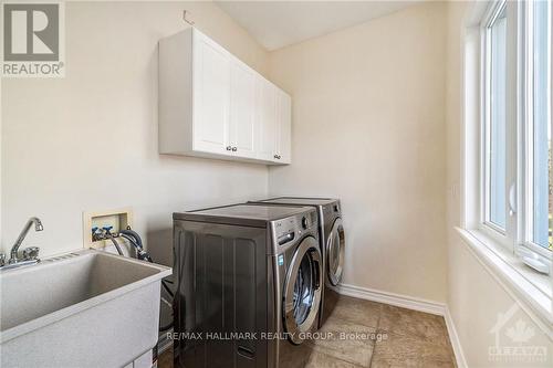 4785 Whispering Willow Drive, Ottawa, ON - Indoor Photo Showing Laundry Room