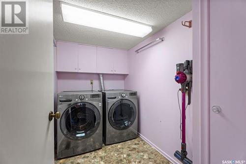 28 Malta Crescent, Saskatoon, SK - Indoor Photo Showing Laundry Room