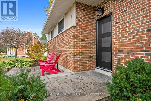 31 Jeffrey Street, Scugog (Port Perry), ON - Outdoor With Exterior