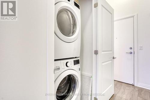 105 - 2301 Danforth Avenue, Toronto (East End-Danforth), ON - Indoor Photo Showing Laundry Room