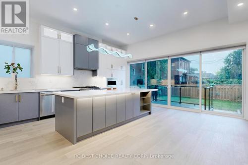 260 Dewhurst Boulevard N, Toronto, ON - Indoor Photo Showing Kitchen