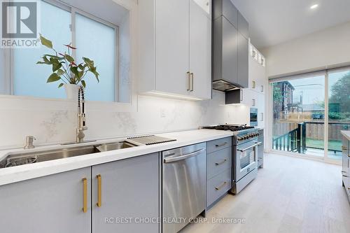 260 Dewhurst Boulevard N, Toronto, ON - Indoor Photo Showing Kitchen With Double Sink With Upgraded Kitchen