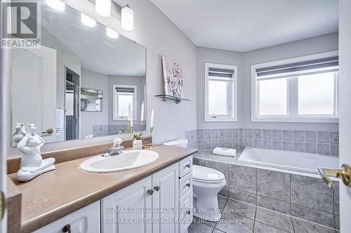 58 St Damian Avenue, Vaughan, ON - Indoor Photo Showing Bathroom