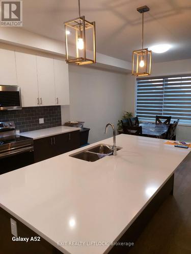 539 Clayton Avenue, Peterborough (Northcrest), ON - Indoor Photo Showing Kitchen With Double Sink With Upgraded Kitchen