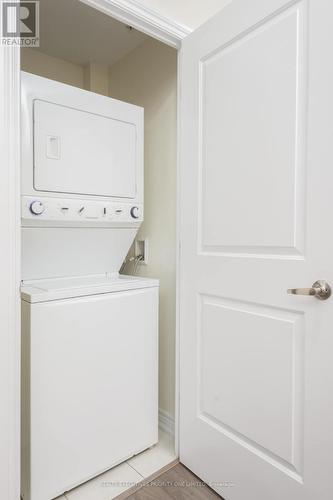 614 - 9255 Jane Street, Vaughan, ON - Indoor Photo Showing Laundry Room