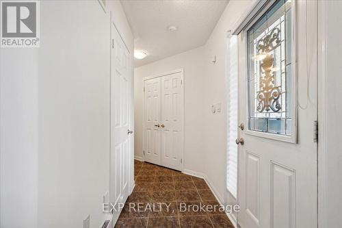 949 Hasselfeldt Heights, Milton, ON - Indoor Photo Showing Other Room