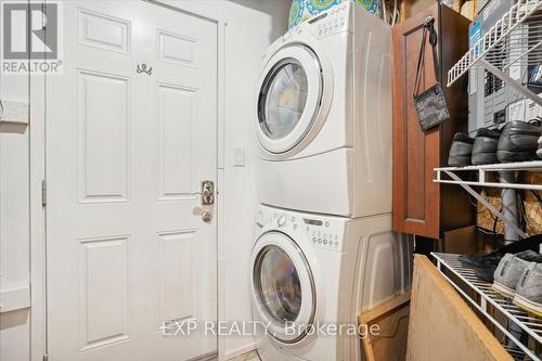 949 Hasselfeldt Heights, Milton, ON - Indoor Photo Showing Laundry Room