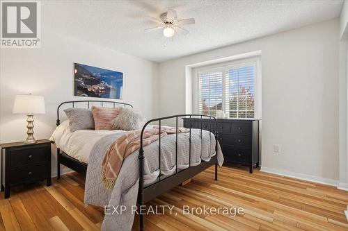 949 Hasselfeldt Heights, Milton, ON - Indoor Photo Showing Bedroom