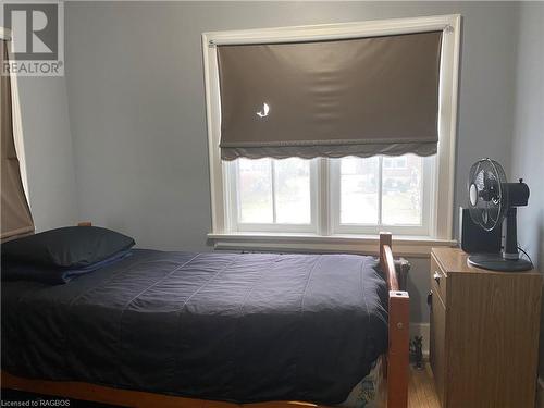 Bedroom with wood-type flooring - 76 10Th Street, Hanover, ON - Indoor Photo Showing Bedroom