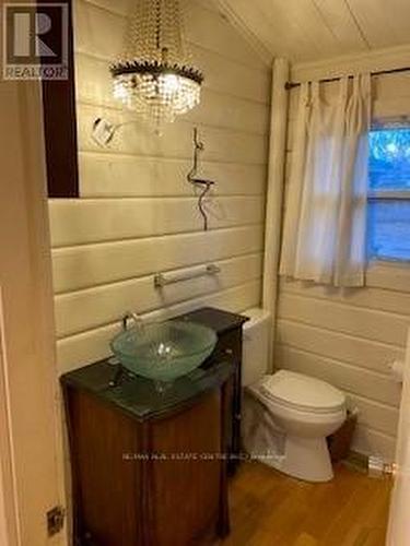 9157 County Road 22, Erin, ON - Indoor Photo Showing Bathroom