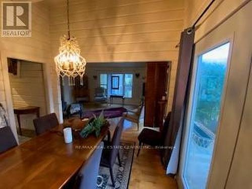 9157 County Road 22, Erin, ON - Indoor Photo Showing Dining Room