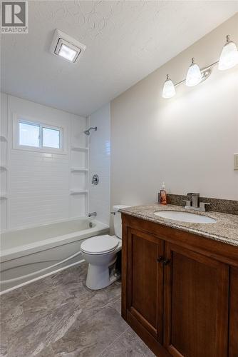 6 Wills Place, Torbay, NL - Indoor Photo Showing Bathroom