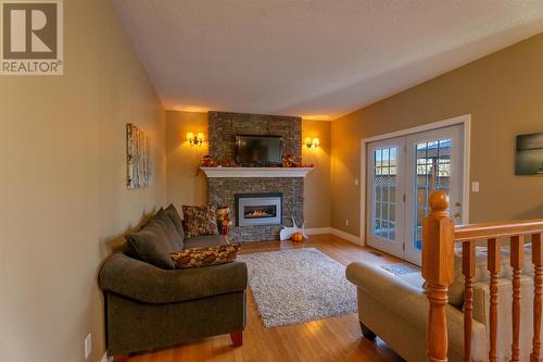 76 Prince Charles Cres, Sault Ste. Marie, ON - Indoor Photo Showing Living Room With Fireplace