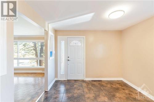 2543 Kaladar Avenue, Ottawa, ON - Indoor Photo Showing Other Room