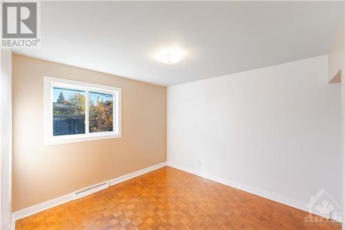 2543 Kaladar Avenue, Ottawa, ON - Indoor Photo Showing Other Room