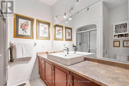 17 Garden Manor Place, Clarington (Newcastle), ON - Indoor Photo Showing Bathroom