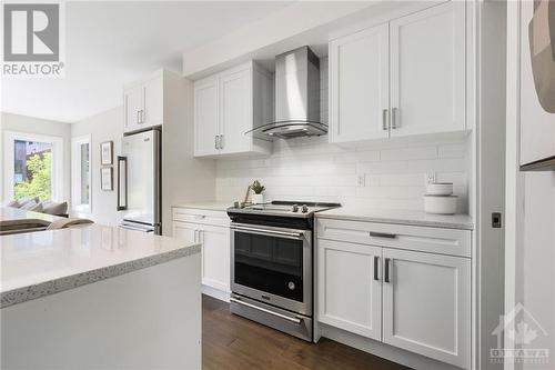 140 Springhurst Avenue Unit#8, Ottawa, ON - Indoor Photo Showing Kitchen With Upgraded Kitchen