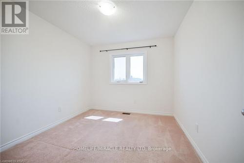 68 Palace Street, Thorold, ON - Indoor Photo Showing Other Room