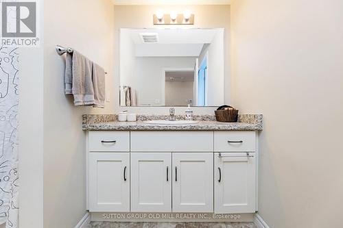 9B - 9 Guthrie Lane, Guelph/Eramosa, ON - Indoor Photo Showing Bathroom