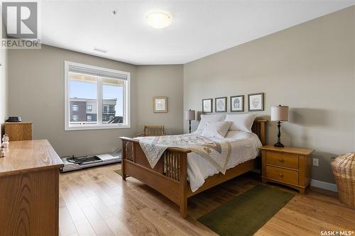 303 401 Cartwright Street, Saskatoon, SK - Indoor Photo Showing Bedroom