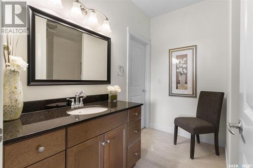 303 401 Cartwright Street, Saskatoon, SK - Indoor Photo Showing Bathroom