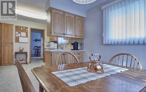 356 Fairlawn Street, Oshawa (Mclaughlin), ON - Indoor Photo Showing Dining Room