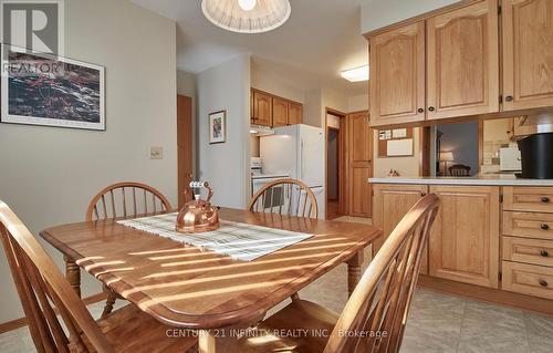 356 Fairlawn Street, Oshawa (Mclaughlin), ON - Indoor Photo Showing Dining Room