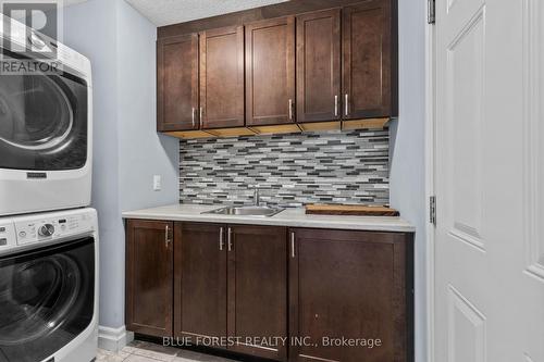 1884 Frederick Crescent, London, ON - Indoor Photo Showing Laundry Room