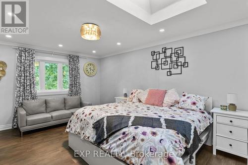 35 Pooles Road, Springwater, ON - Indoor Photo Showing Bedroom