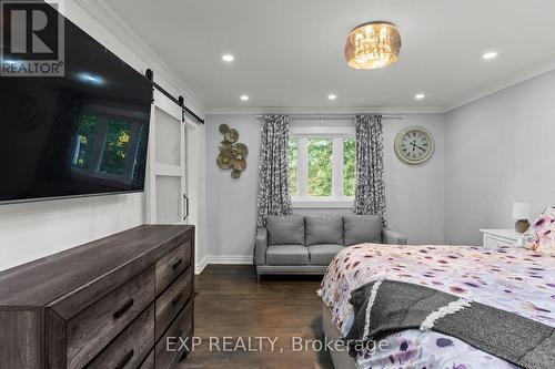 35 Pooles Road, Springwater, ON - Indoor Photo Showing Bedroom