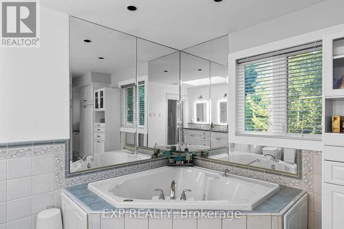 35 Pooles Road, Springwater, ON - Indoor Photo Showing Bathroom