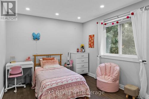 35 Pooles Road, Springwater, ON - Indoor Photo Showing Bedroom