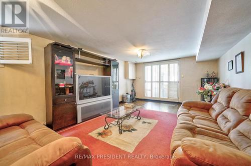 55 Maryhill Drive, Toronto, ON - Indoor Photo Showing Living Room